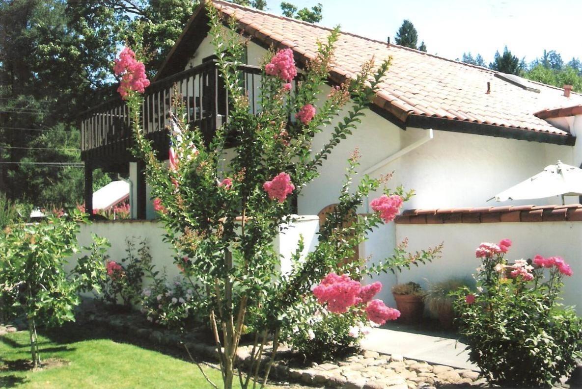 Spanish Villa Inn เซนต์เฮเลนา ภายนอก รูปภาพ